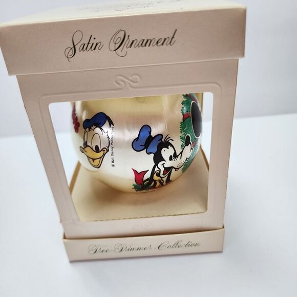 Vintage 1977 Hallmark Unbreakable Satin Christmas Ornament Disney's Mickey - Picture 2 of 6